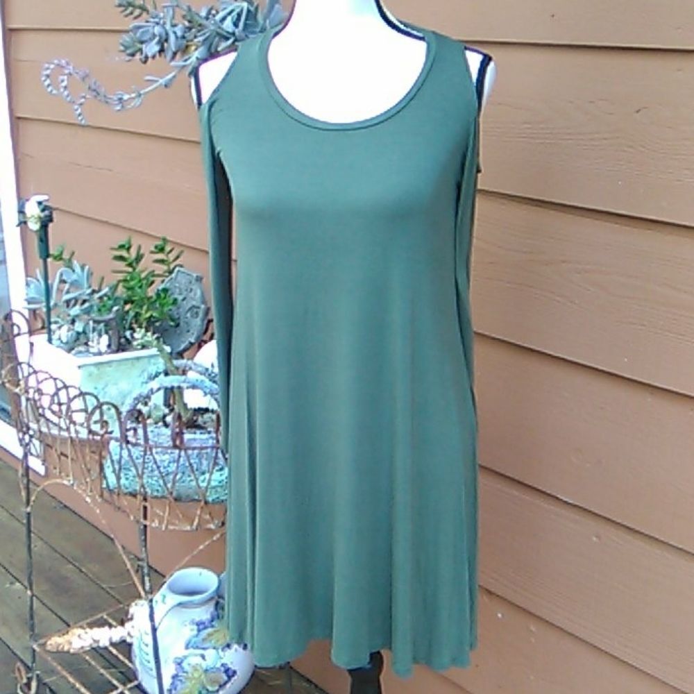 The Vanity Room Cold Shoulder Tunic Dress